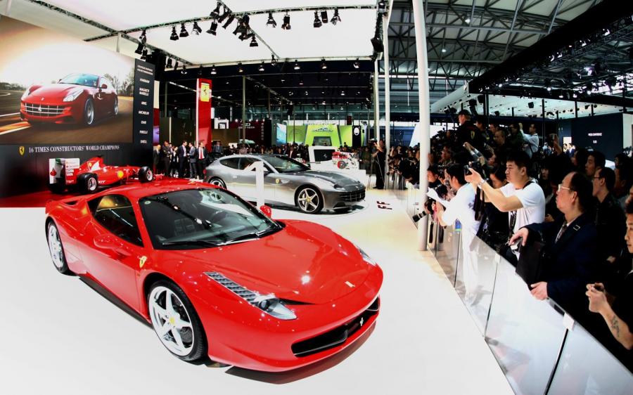  Ferrari FF 2011 года  (фото 14 из 195)